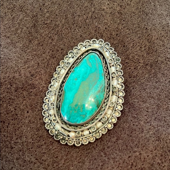 Jewelry - Vintage Turquoise Brooch